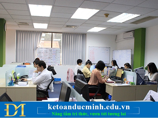 Quy mô và tình hình tài chính nơi kế toán làm việc